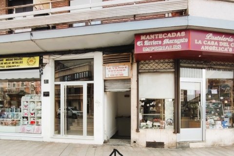 Commercial property in Astorga, Leon, Spain 70 sq.m. No. 185232