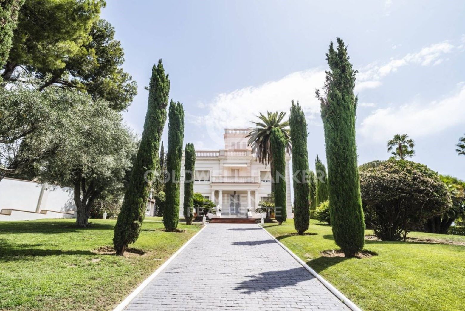 Villa i Esplugues de Llobregat, Barcelona, Spanien 9 sovrum, 734 kvm. Nr. 179047