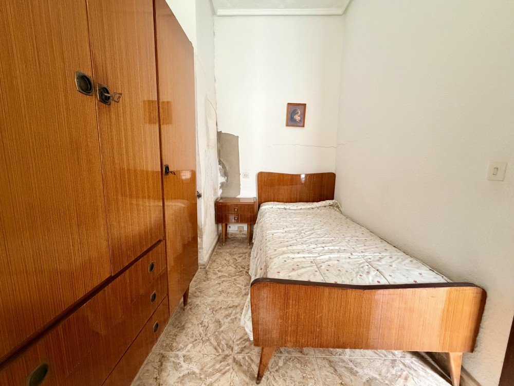 Apartamento en Torrevieja, Alicante, España 6 dormitorios, 195 m2 No. 189233