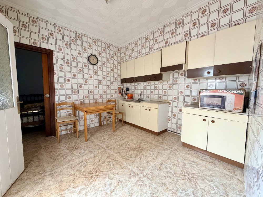 Apartamento en Torrevieja, Alicante, España 6 dormitorios, 195 m2 No. 189233