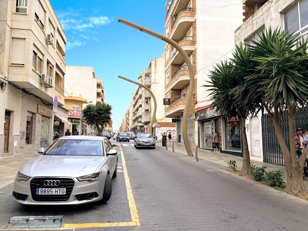 Apartamento en Torrevieja, Alicante, España 6 dormitorios, 195 m2 No. 189233