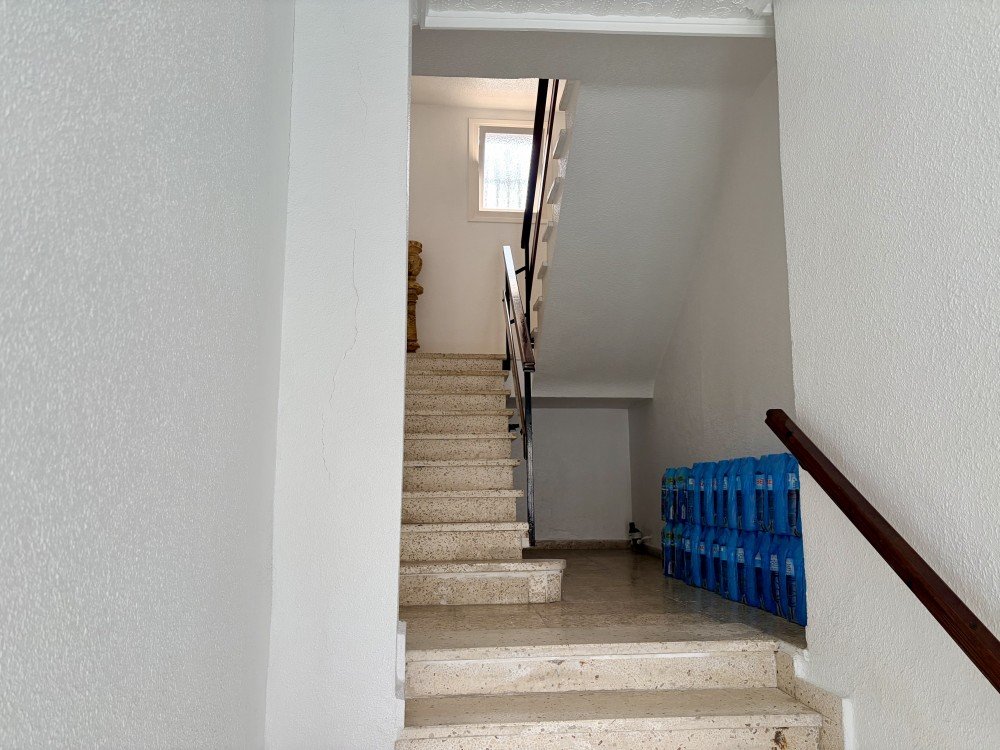 Apartamento en Torrevieja, Alicante, España 6 dormitorios, 195 m2 No. 189233