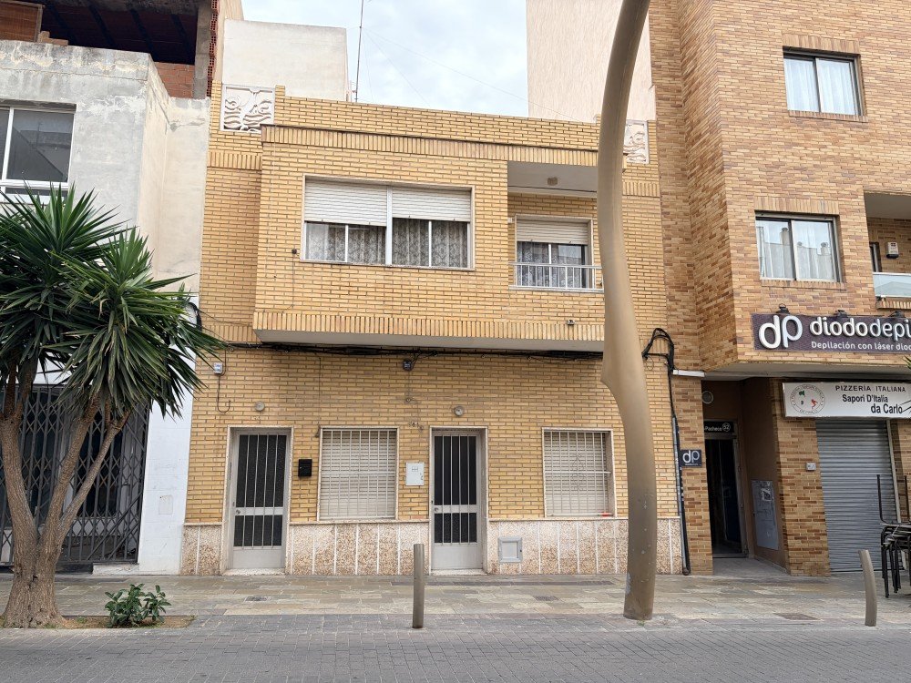 Apartamento en Torrevieja, Alicante, España 6 dormitorios, 195 m2 No. 189233