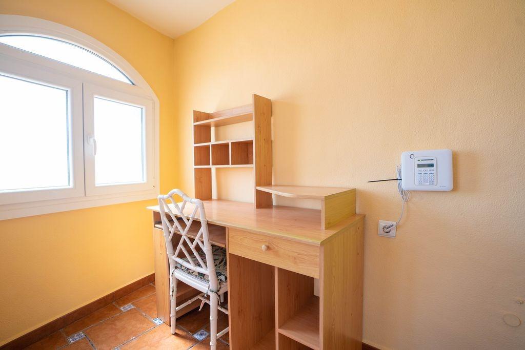 Villa in Alicante, Spain 4 bedrooms, 79 sq.m. No. 165707