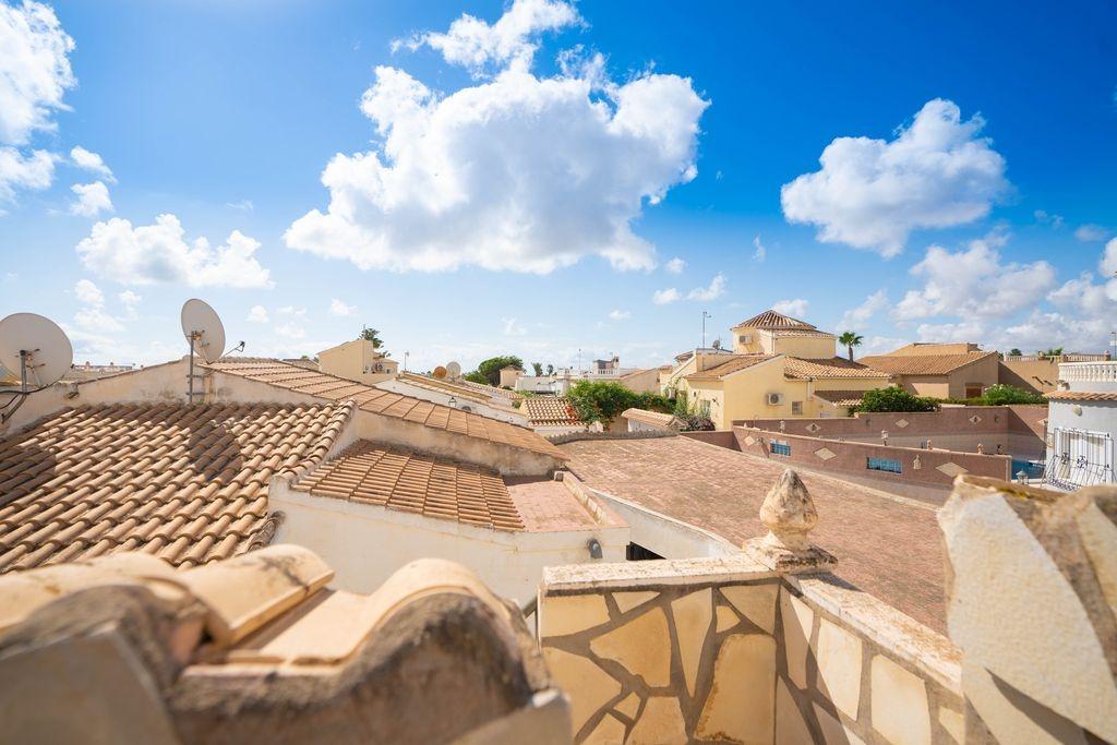 Villa in Alicante, Spain 4 bedrooms, 79 sq.m. No. 165707