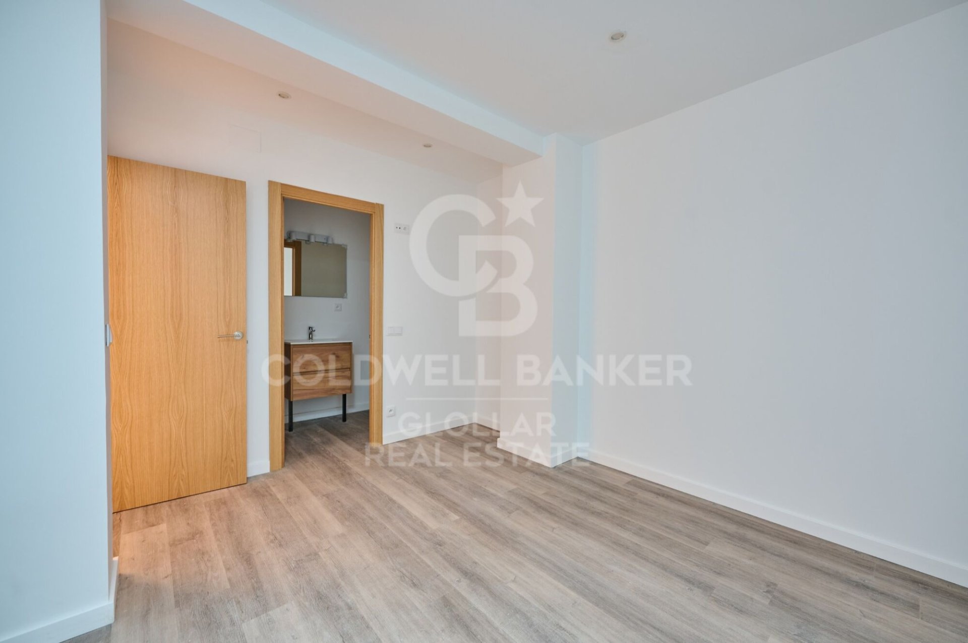 Apartment en Espagne 4 chambres, 110 m2 No. 178999