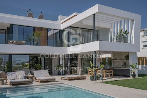 Willa w Marbella, Malaga, Hiszpania 4 sypialnie, 417 mkw. nr 179003