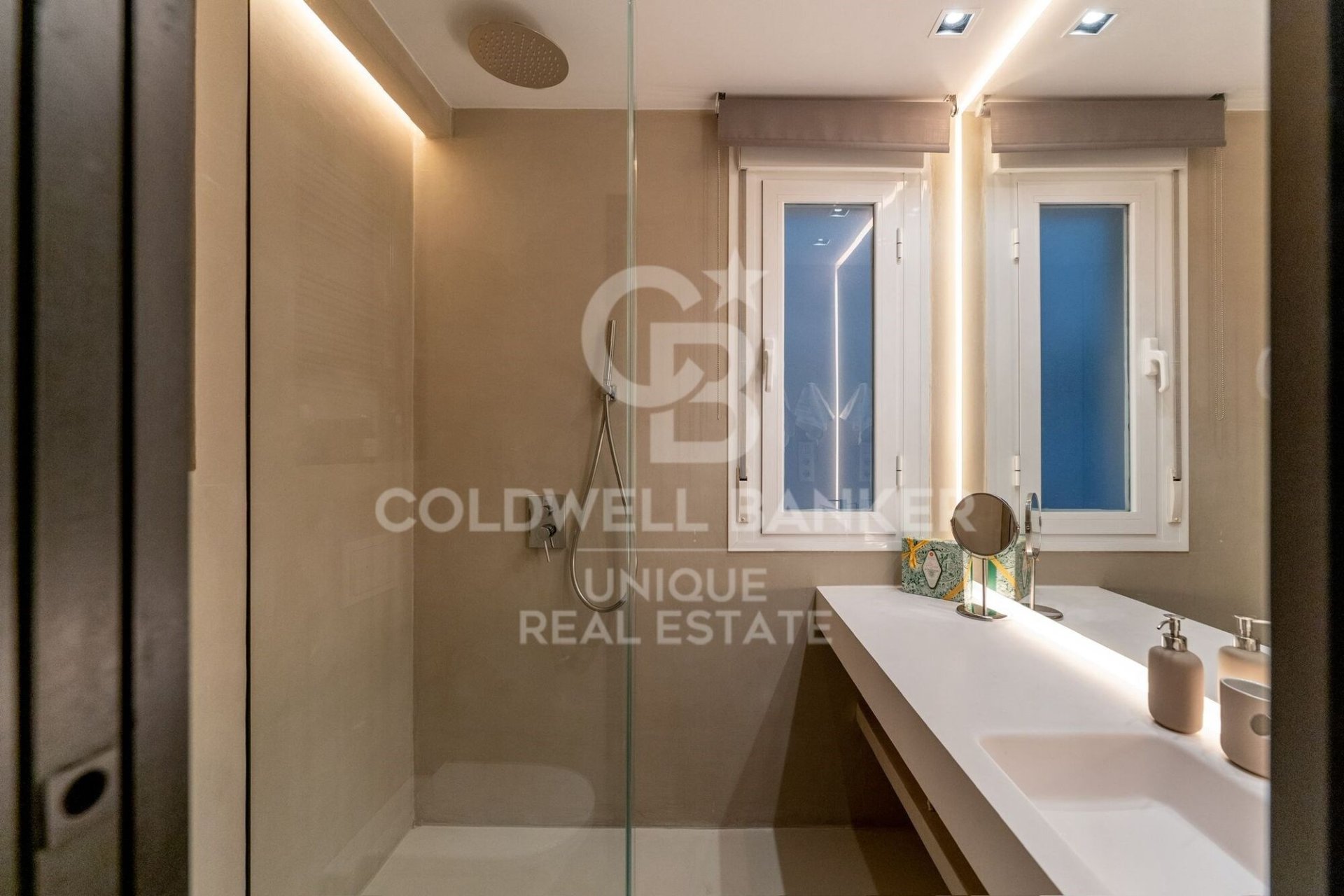 Apartment à Madrid, Espagne 2 chambres, 84 m2 No. 179000
