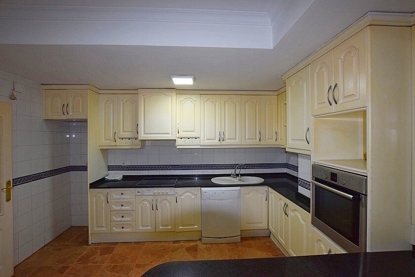 Huoneisto Torrevieja, Alicante, Espanja 4 makuuhuonetta, 250 m2 No. 103603