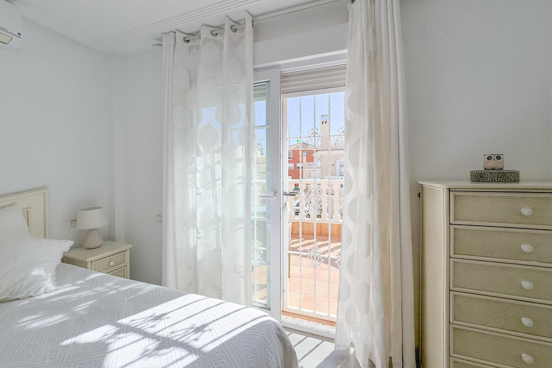 Villa La Florida, Alicante, Spānijā 4 istabas, 105 m2 Nr. 179560