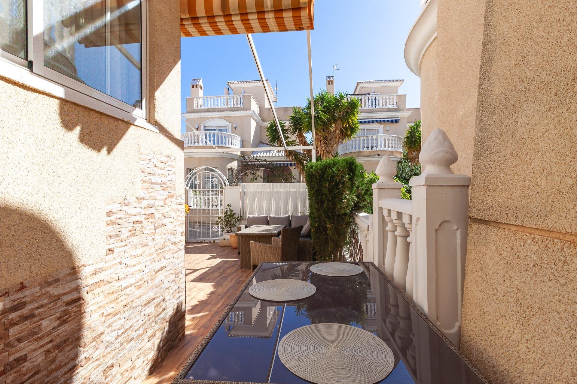 Villa La Florida, Alicante, Spānijā 4 istabas, 105 m2 Nr. 179560