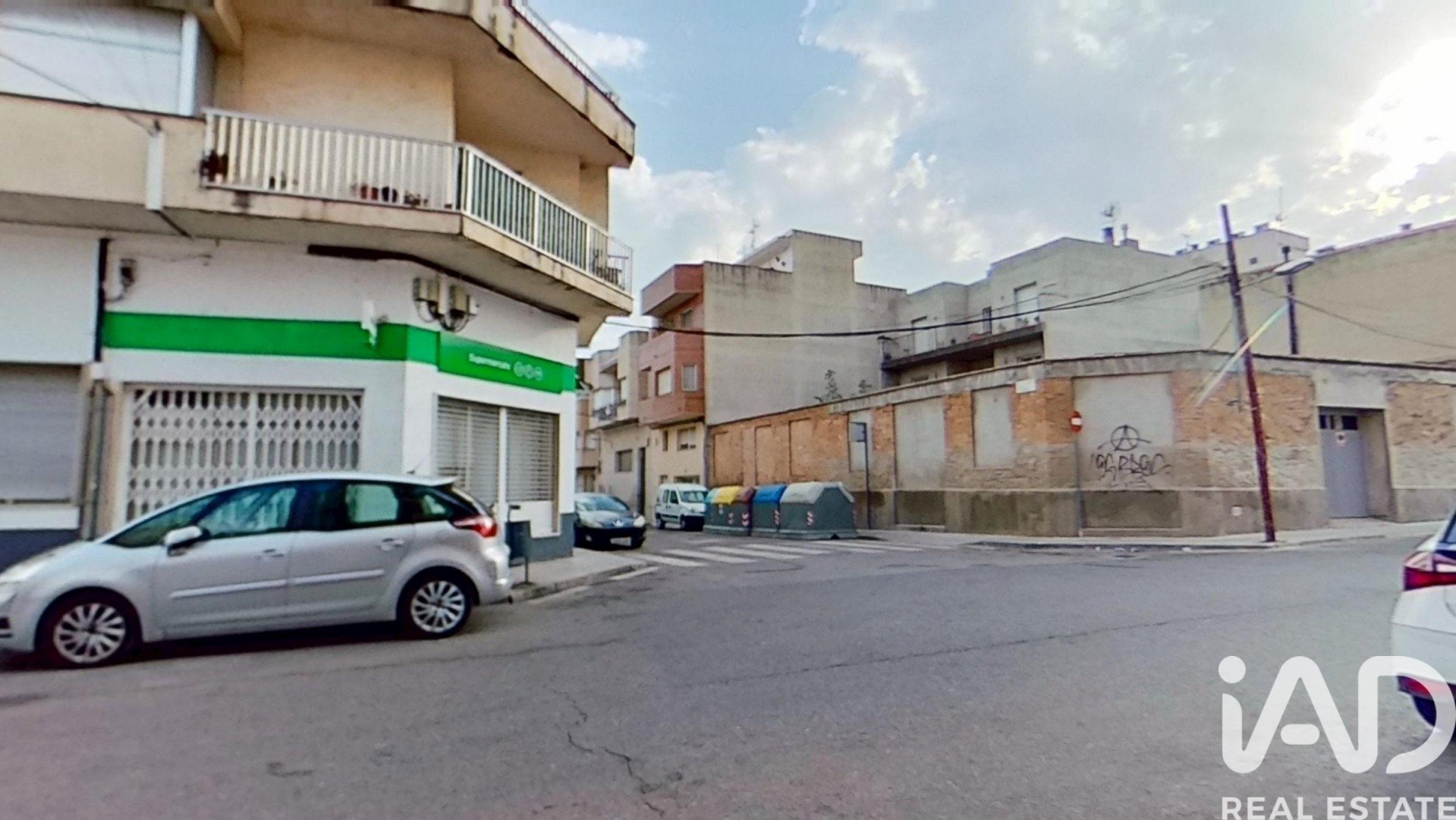 Commercial property in Roquetes, Tarragona, Spain 2 bedrooms, 181 sq.m. No. 187617