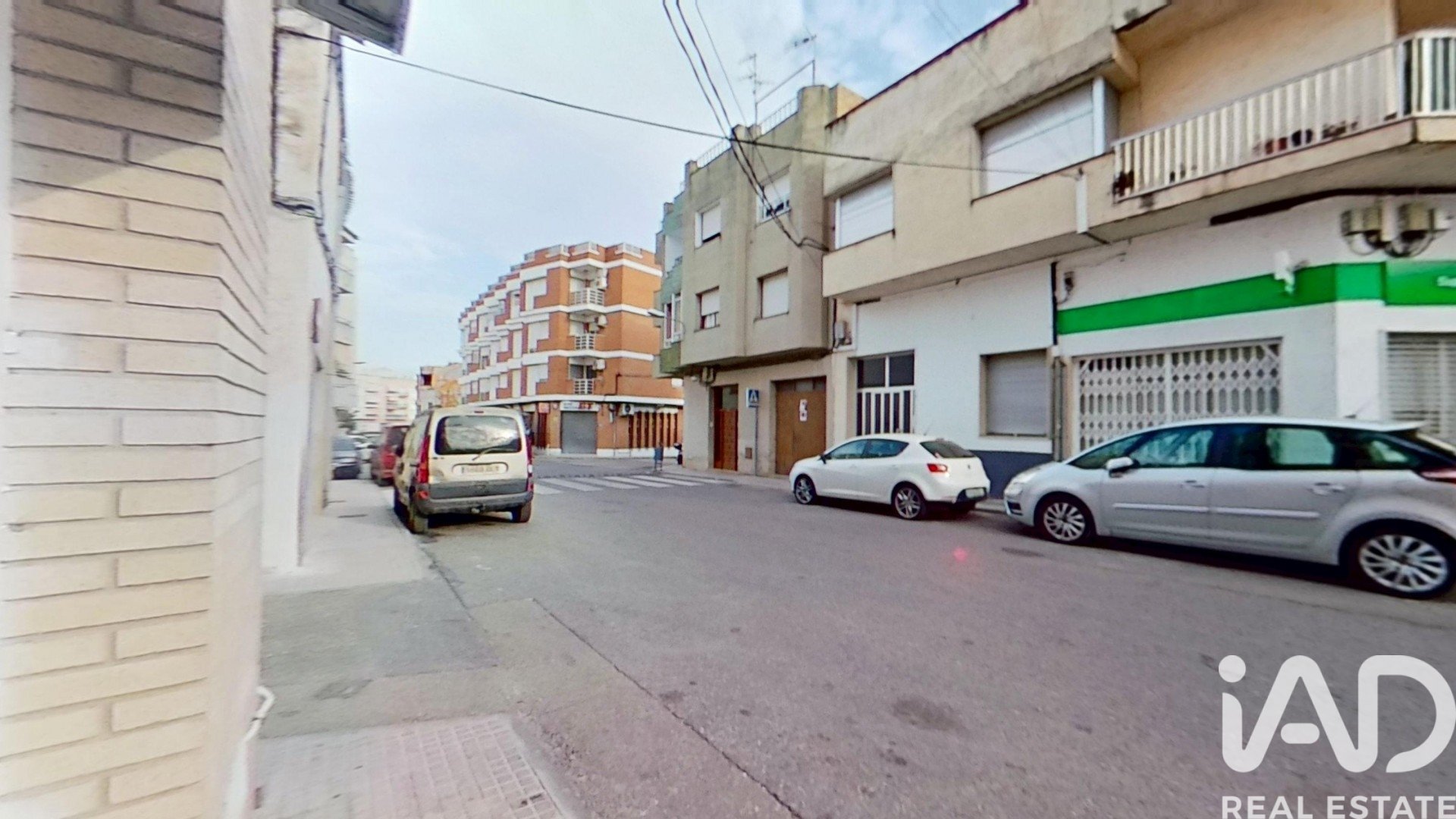Commercial property in Roquetes, Tarragona, Spain 2 bedrooms, 181 sq.m. No. 187617