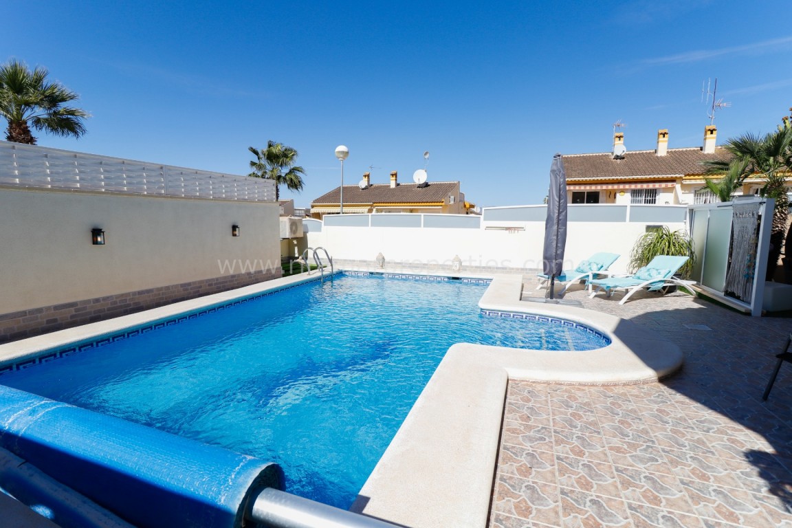 Villa en Benijófar, Alicante, España 5 dormitorios,  No. 114366