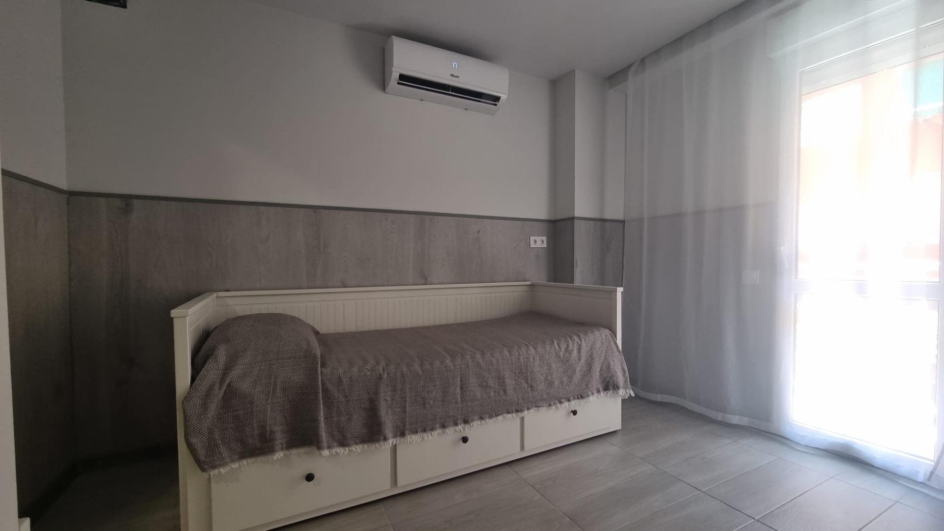 Квартира в Торревьеха, Аликанте, Испания 3 спальни, 105м2 №165619