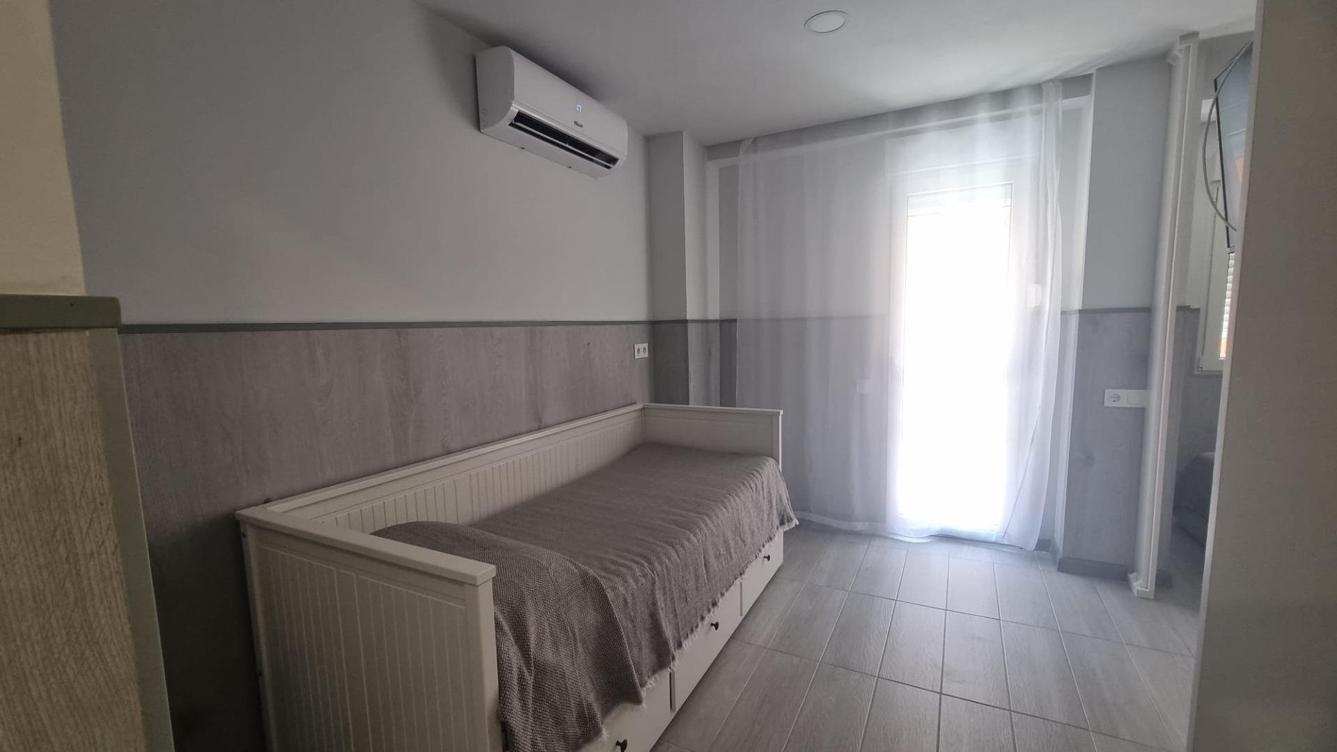 Квартира в Торревьеха, Аликанте, Испания 3 спальни, 105м2 №165619