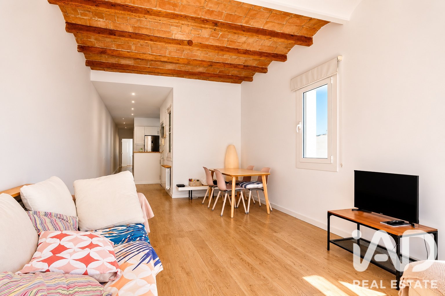 Kattohuoneisto Barcelona, Espanja 3 makuuhuonetta, 118 m2 No. 195777