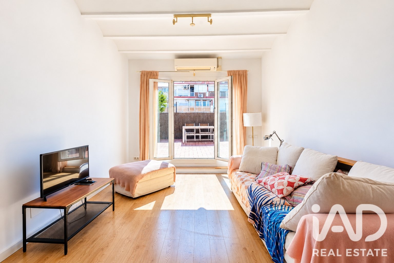 Kattohuoneisto Barcelona, Espanja 3 makuuhuonetta, 118 m2 No. 195777