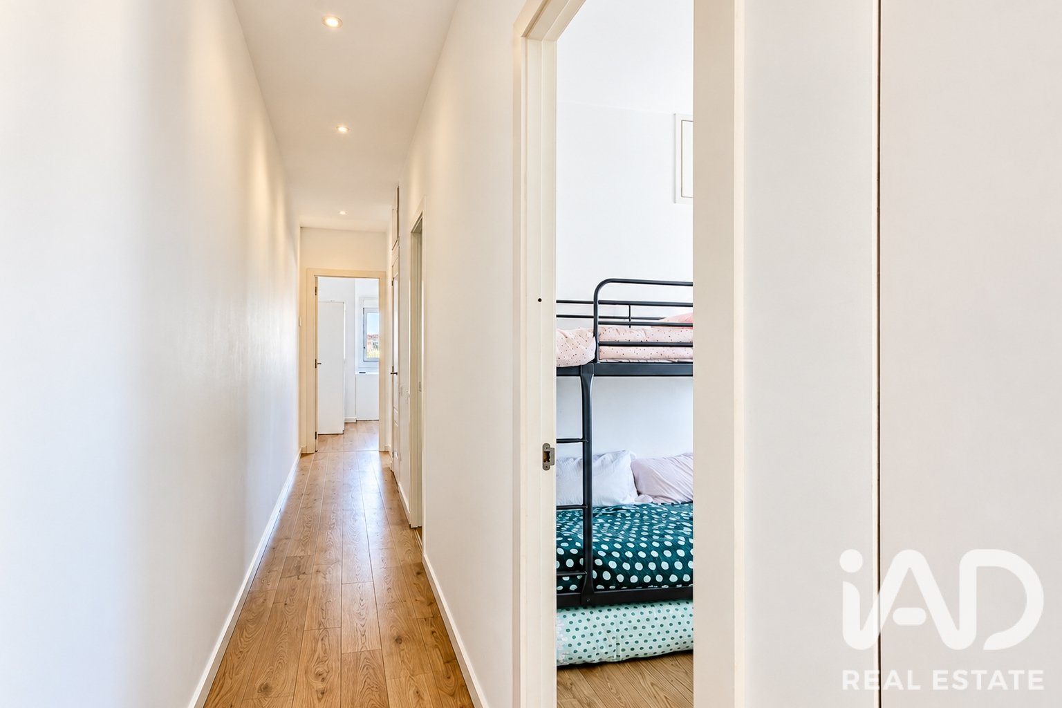 Kattohuoneisto Barcelona, Espanja 3 makuuhuonetta, 118 m2 No. 195777
