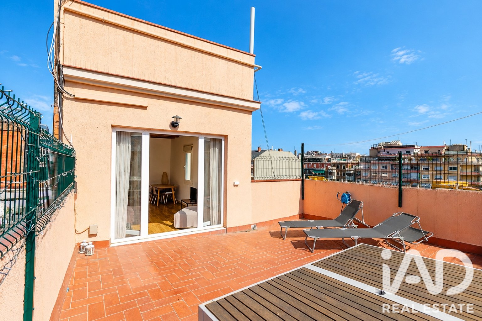 Kattohuoneisto Barcelona, Espanja 3 makuuhuonetta, 118 m2 No. 195777