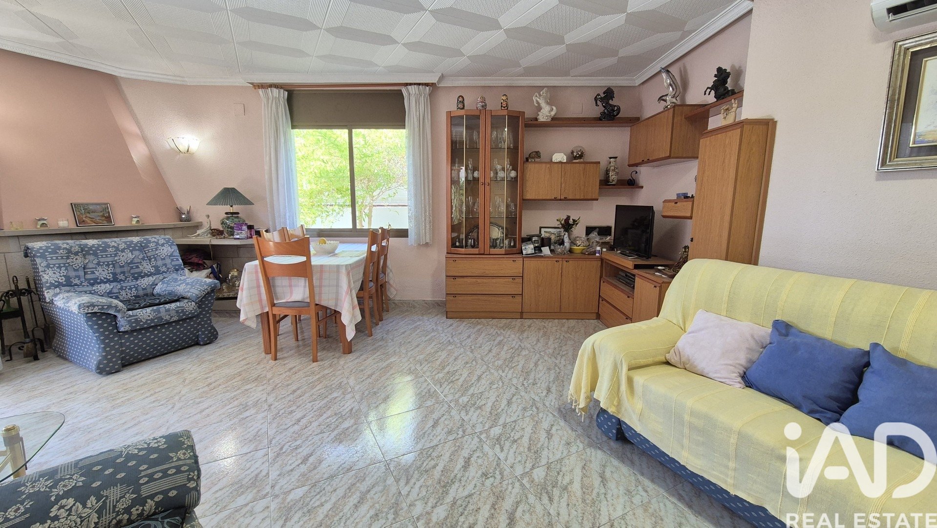 Talo Segur de Calafell, Tarragona, Espanja 5 makuuhuonetta,  No. 195779