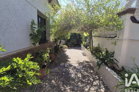 House in Segur de Calafell, Tarragona, Spain 5 bedrooms,  No. 195779