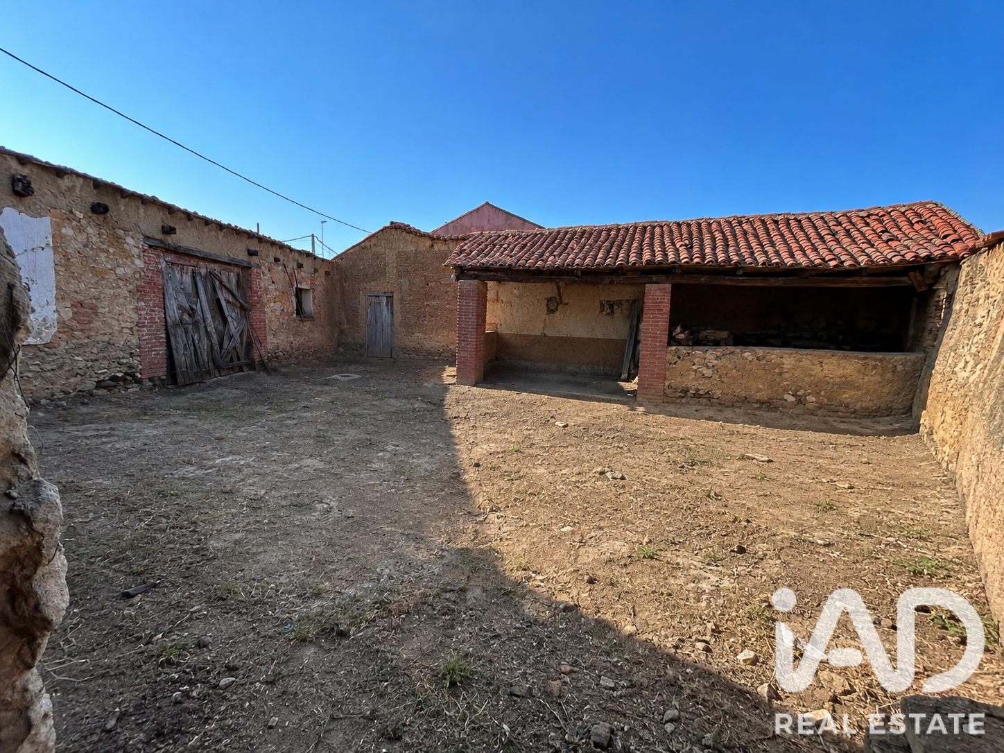 Komerciāls īpašums Cuadros, Leon, Spānijā 361 m2 Nr. 192177