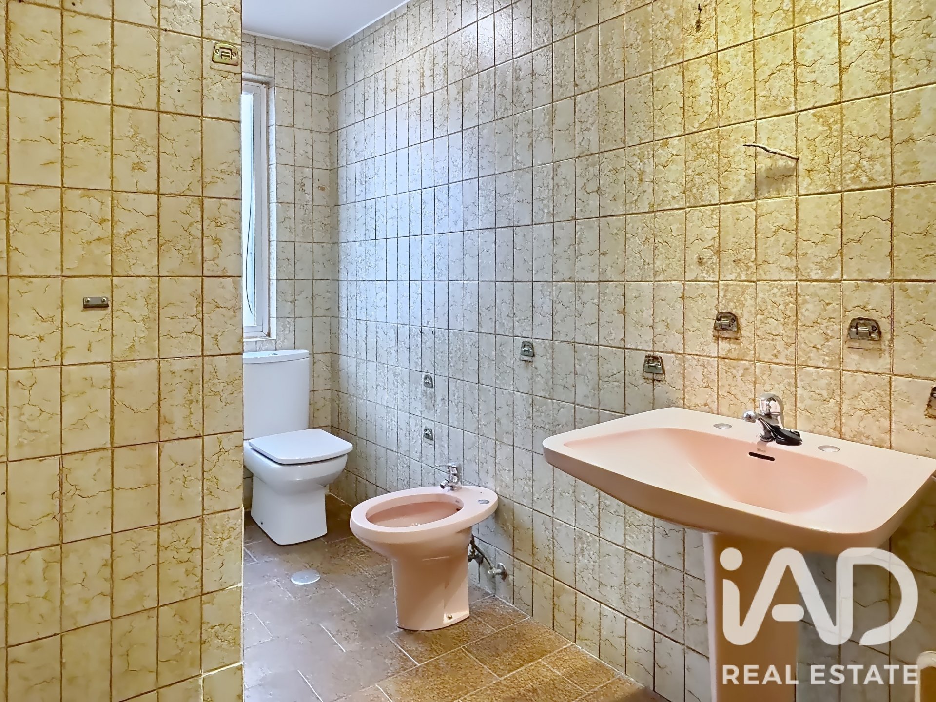 Apartamento en León, España 4 dormitorios, 113 m2 No. 192179