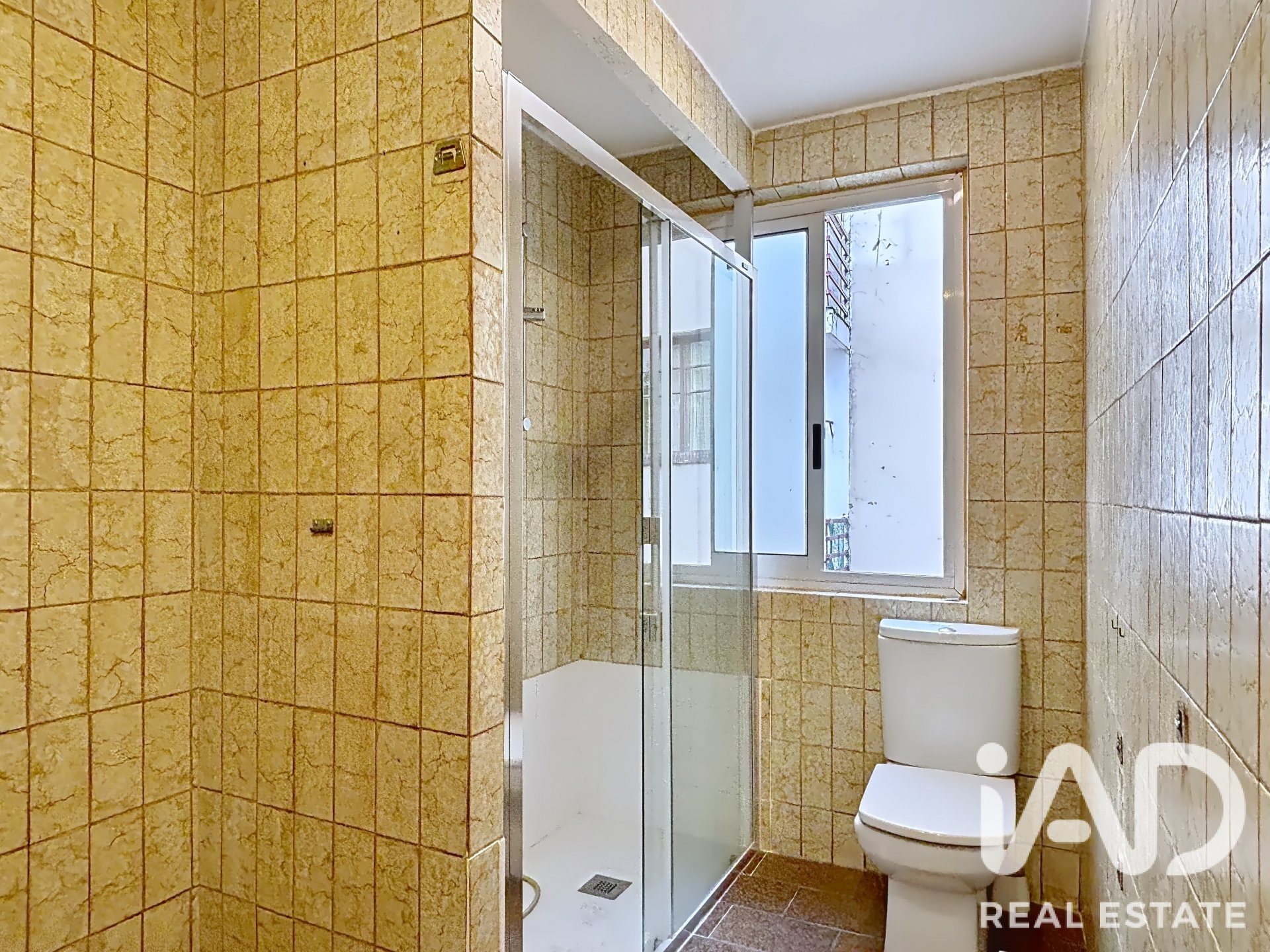 Apartamento en León, España 4 dormitorios, 113 m2 No. 192179