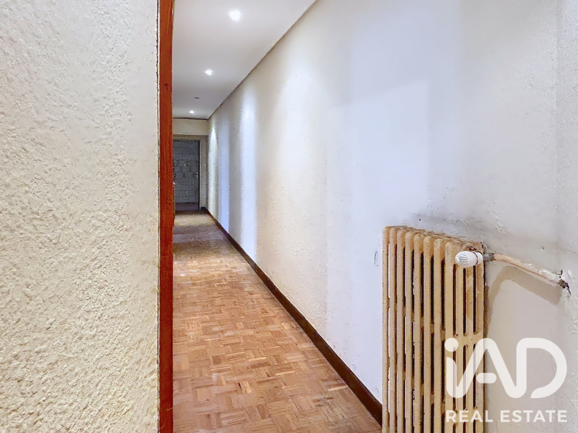 Apartamento en León, España 4 dormitorios, 113 m2 No. 192179