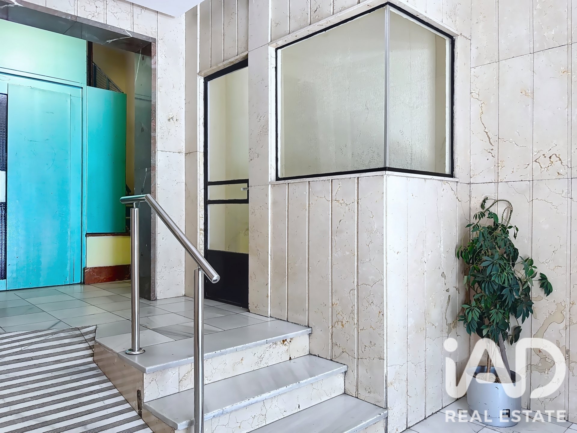 Apartamento en León, España 4 dormitorios, 113 m2 No. 192179