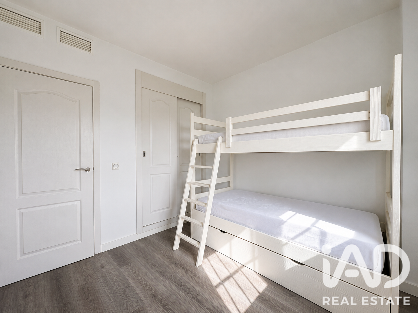 Apartamento en Rincón de la Victoria, Málaga, España 3 dormitorios, 175 m2 No. 192176