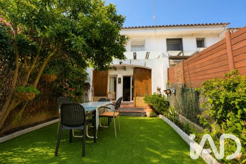 Kaupunkipientalo Lloret de Mar, Girona, Espanja 3 makuuhuonetta, 100 m2 No. 192180