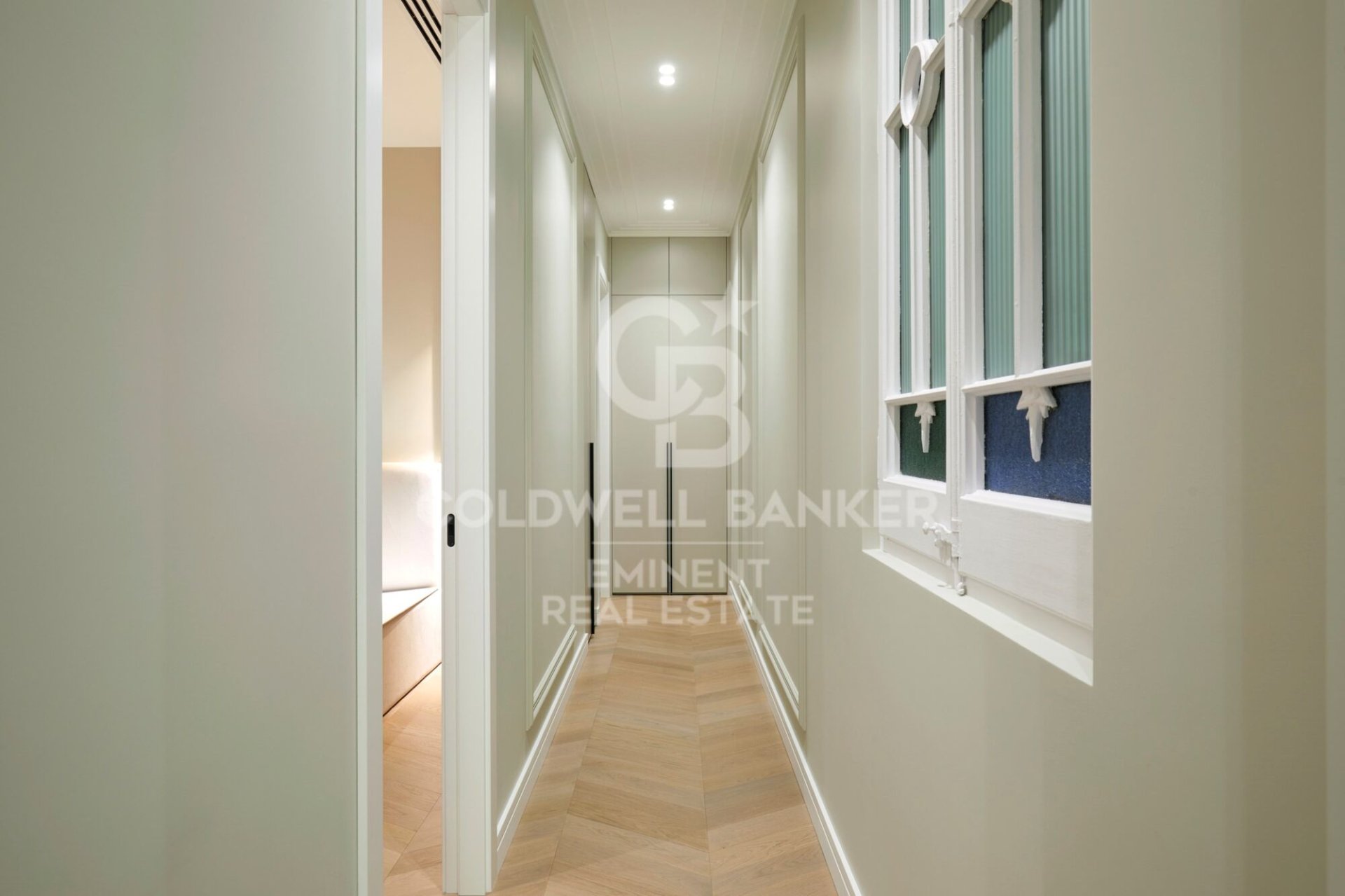 Apartamento en Barcelona, España 3 dormitorios, 124 m2 No. 160013