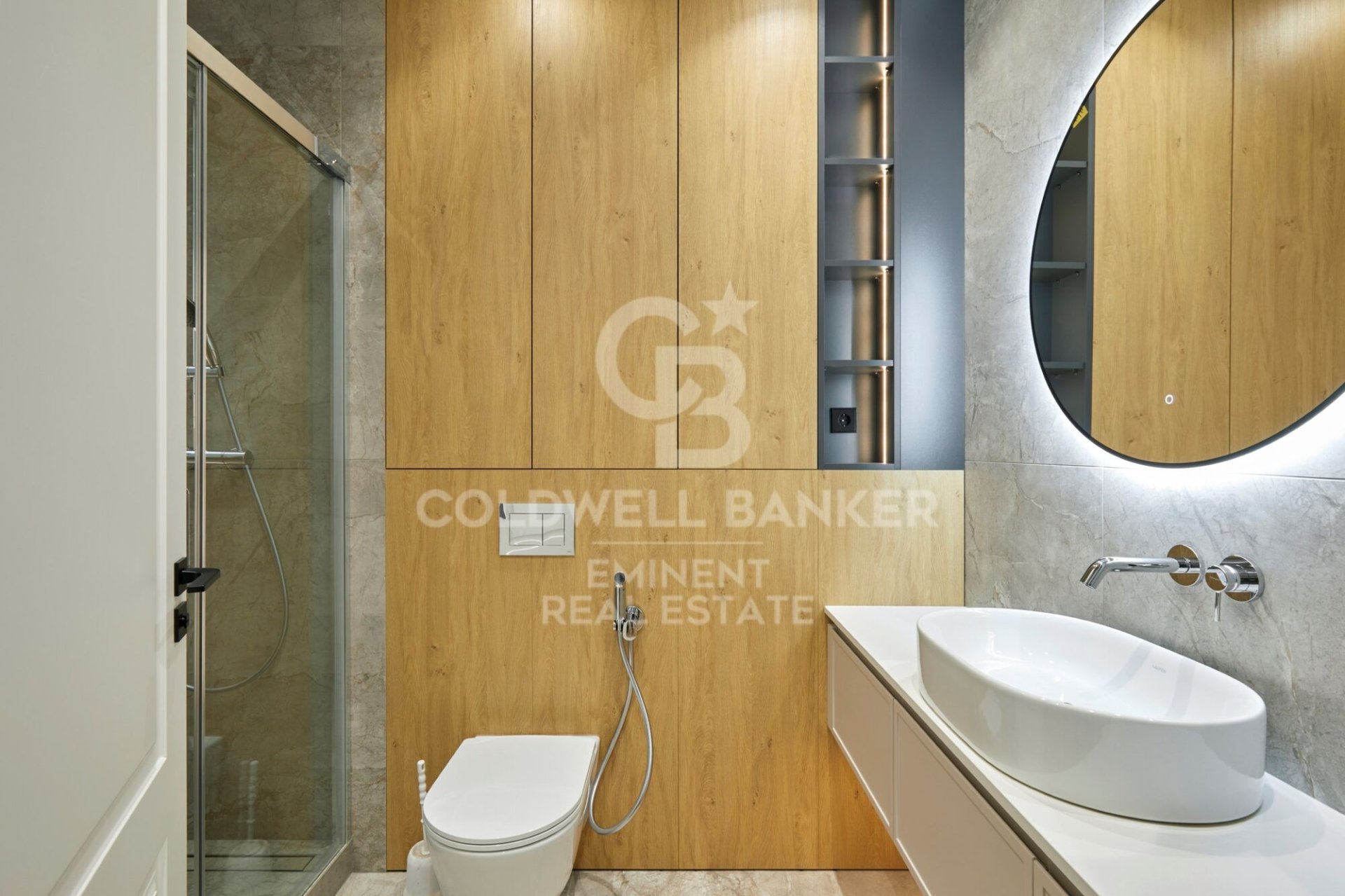 Apartamento en Barcelona, España 3 dormitorios, 124 m2 No. 160013
