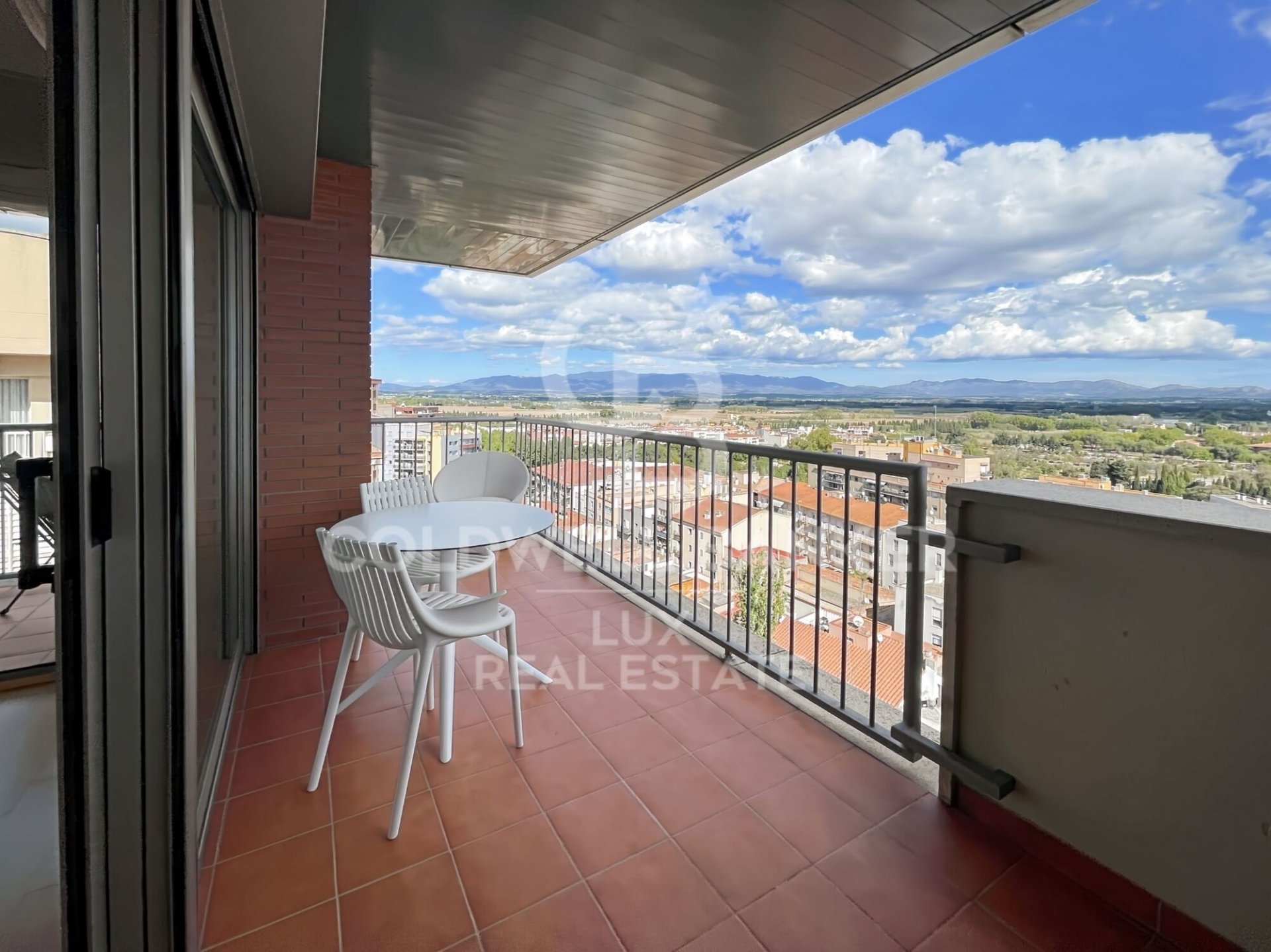 Penthouse w Figueres, Girona, Hiszpania 3 sypialnie, 181 mkw. nr 160014