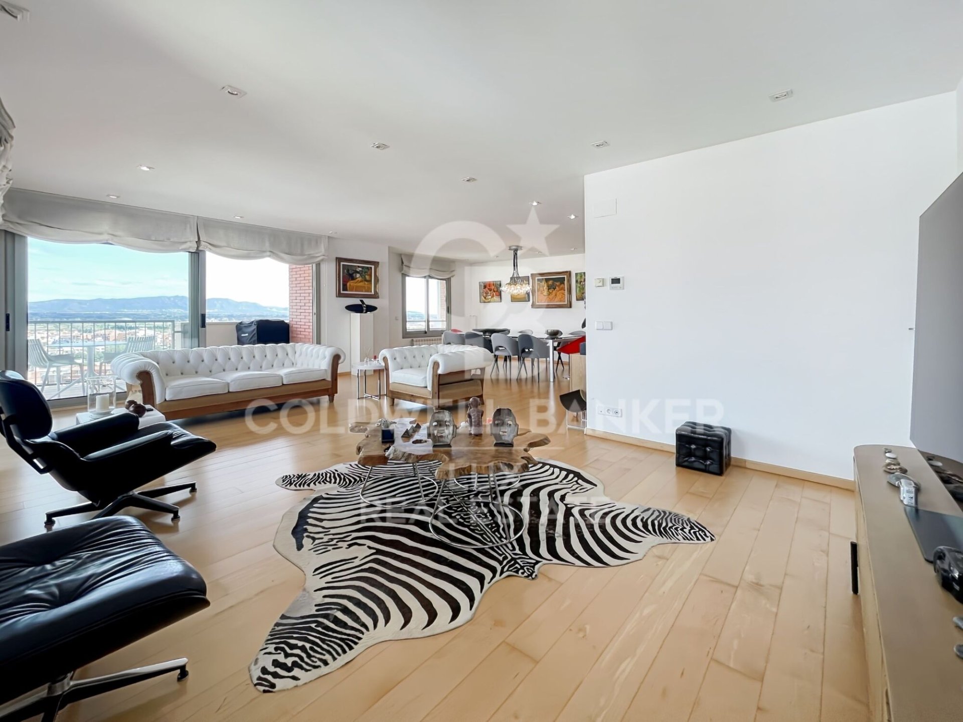 Penthouse w Figueres, Girona, Hiszpania 3 sypialnie, 181 mkw. nr 160014