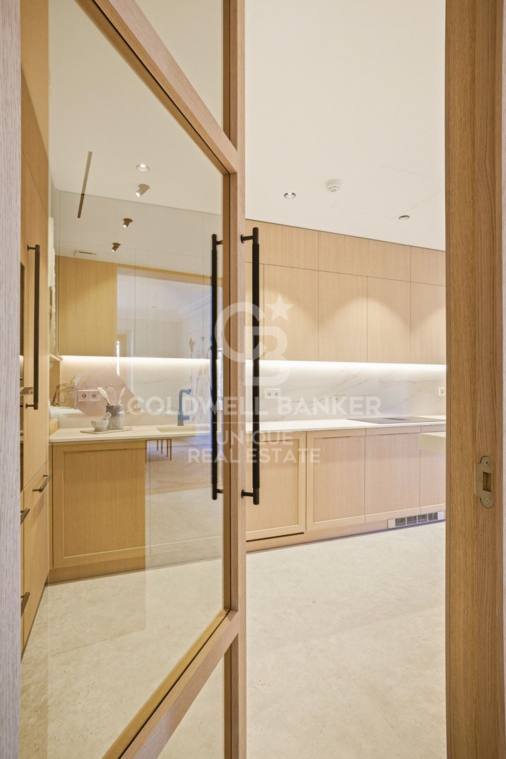 Apartment à Madrid, Espagne 5 chambres, 298 m2 No. 160009