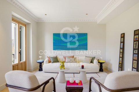 Dzīvoklis Madrid, Spānijā 5 istabas, 298 m2 Nr. 160009