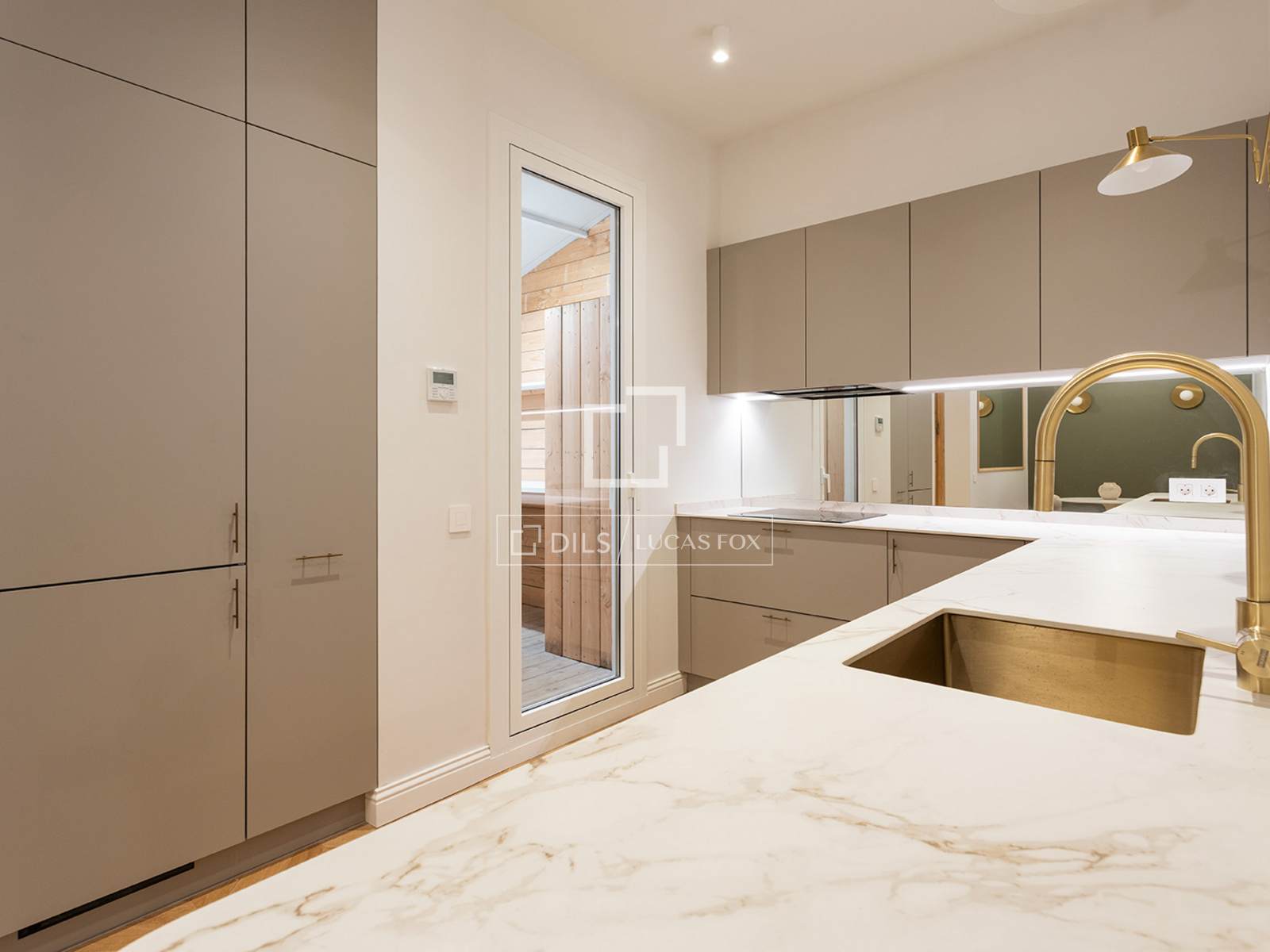 Wohnung in Barcelona, Spanien 3 Schlafzimmer, 140 m2 Nr. 150203