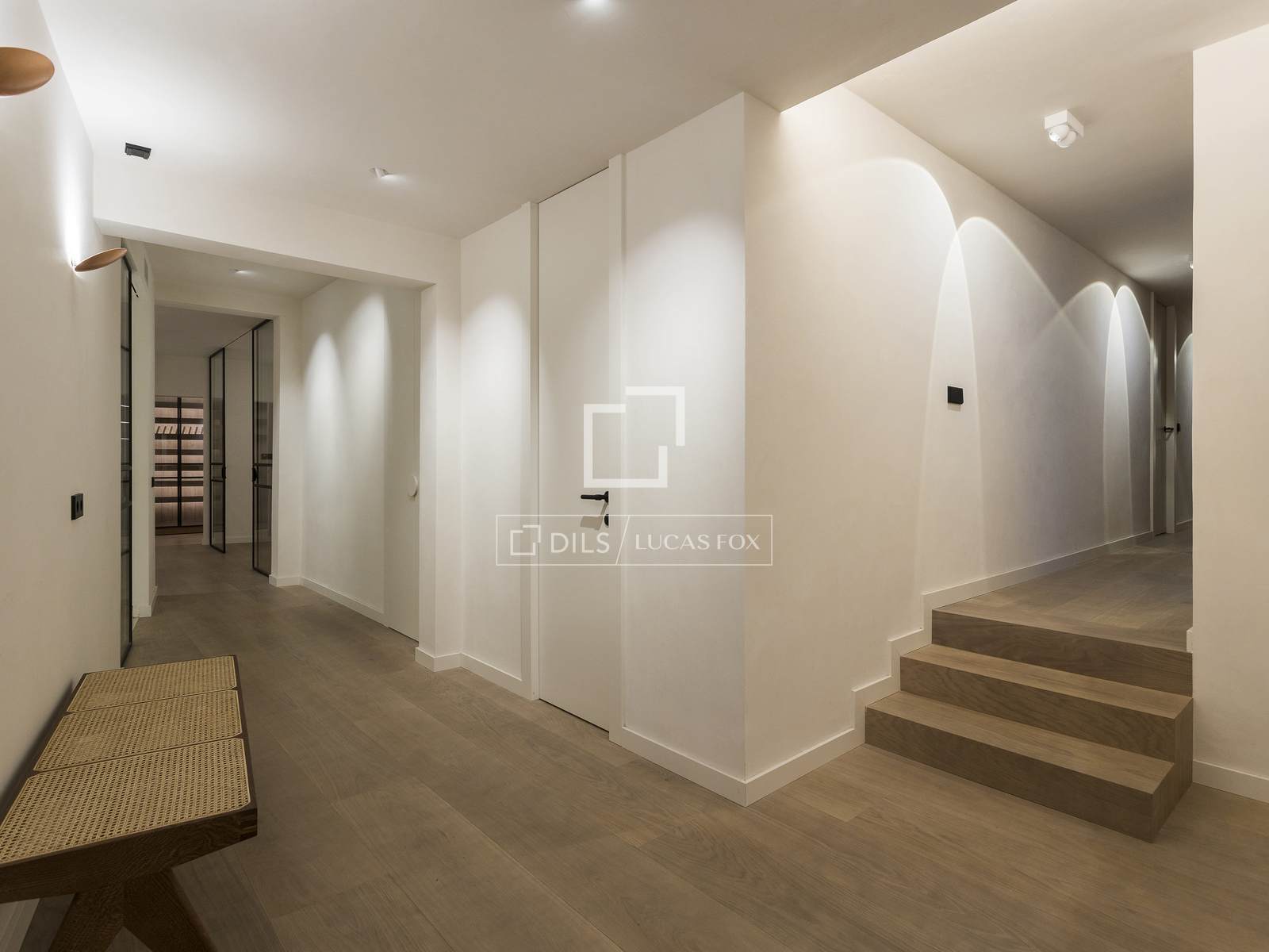 Huoneisto Barcelona, Espanja 5 makuuhuonetta, 427 m2 No. 150202