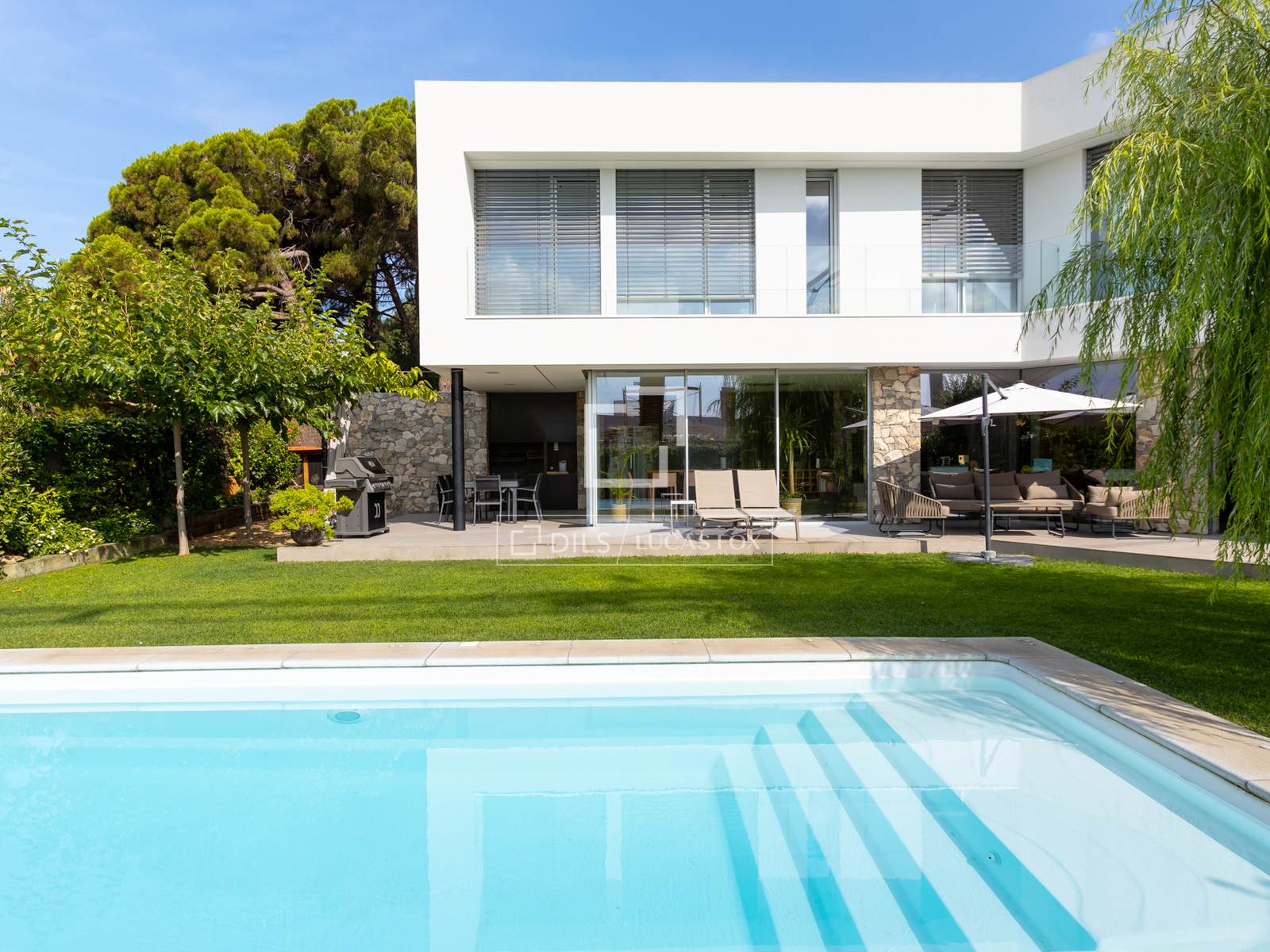 Villa in Teia, Barcelona, Spain 4 bedrooms, 494 sq.m. No. 150205