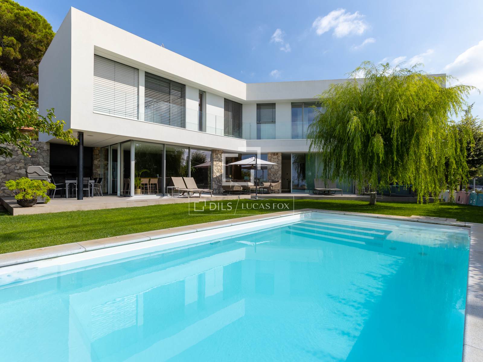 Villa in Teia, Barcelona, Spain 4 bedrooms, 494 sq.m. No. 150205