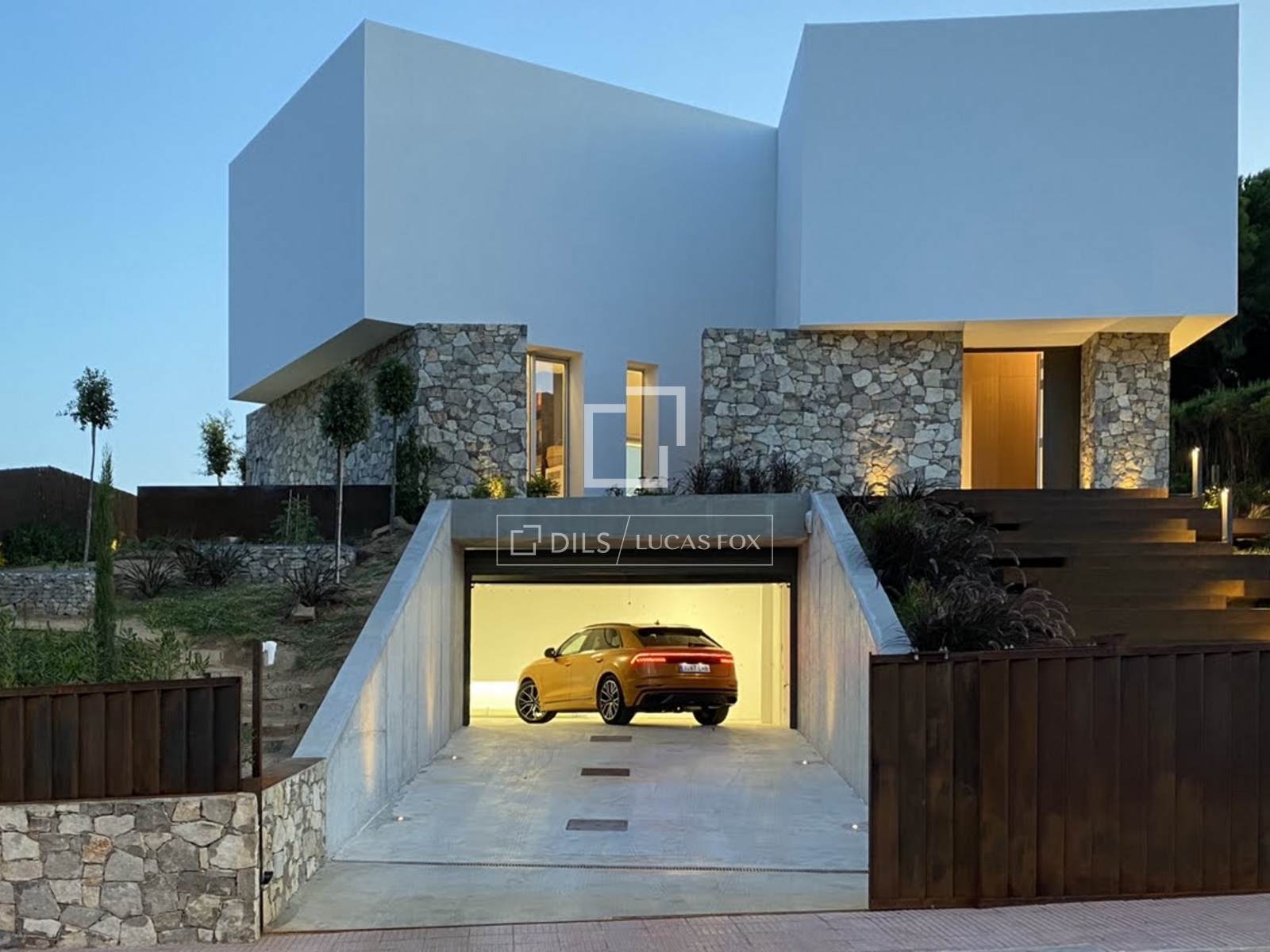 Villa in Teia, Barcelona, Spain 4 bedrooms, 494 sq.m. No. 150205
