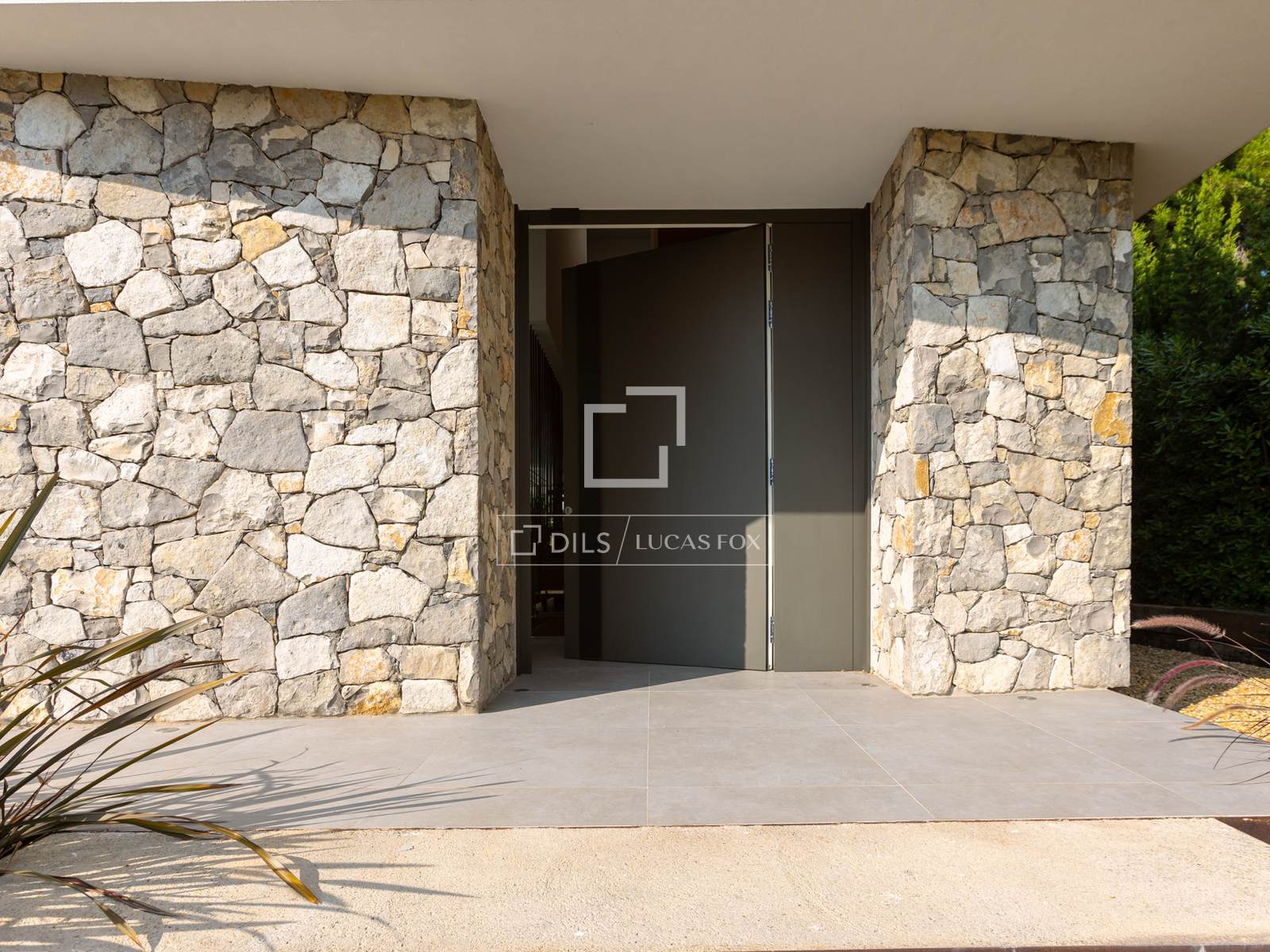 Villa in Teia, Barcelona, Spain 4 bedrooms, 494 sq.m. No. 150205