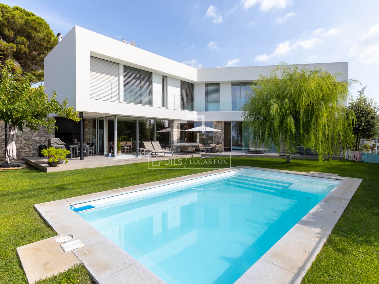 Villa in Teia, Barcelona, Spain 4 bedrooms, 494 sq.m. No. 150205