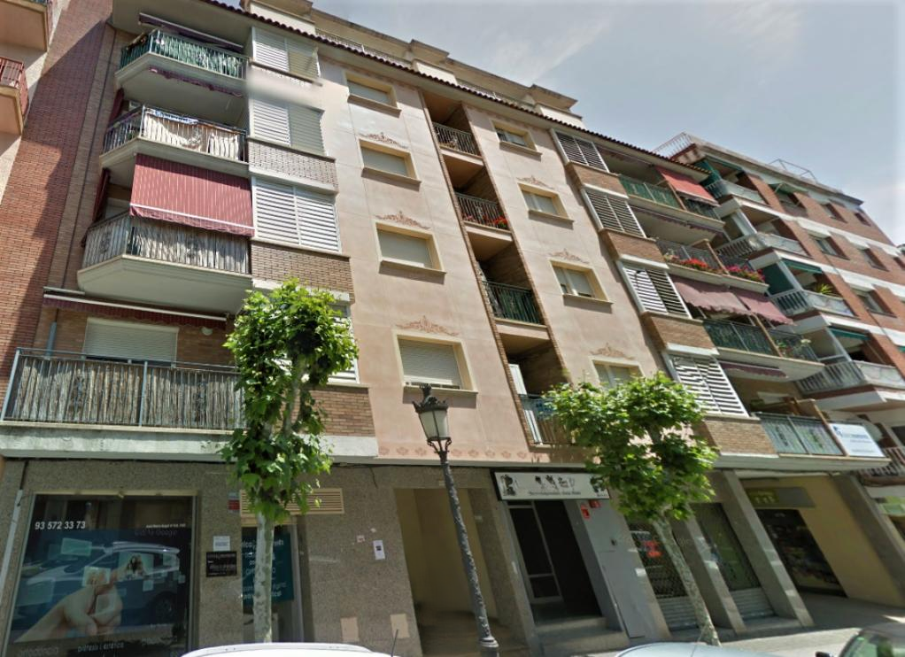 Commercial property in Montornes Del Valles, Barcelona, Spain 1 bedroom, 160 sq.m. No. 196038