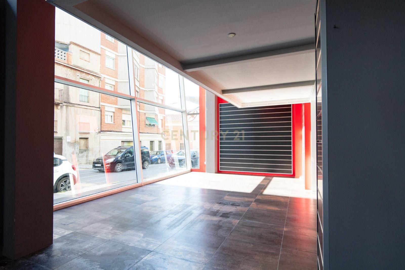 Komerciāls īpašums Manresa, Barcelona, Spānijā 4 istabas, 182 m2 Nr. 196039