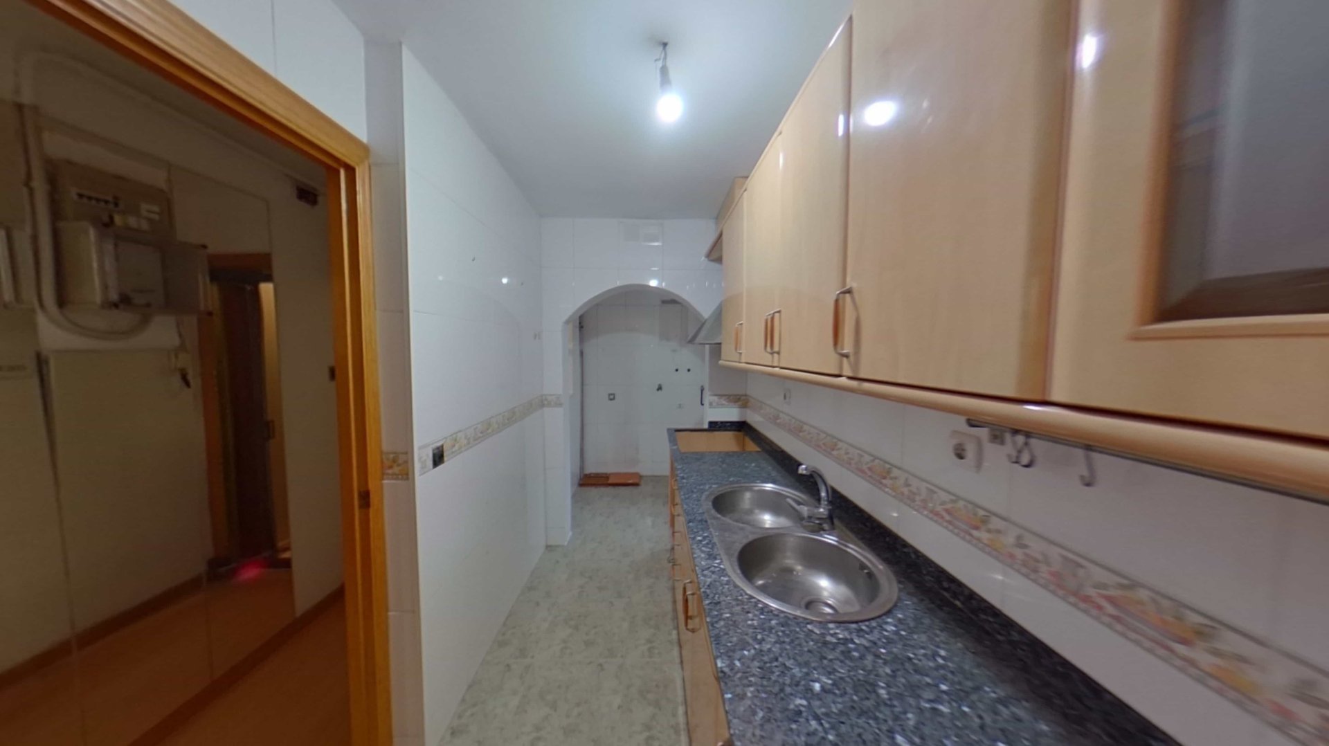 Lägenhet i Ripollet, Barcelona, Spanien 3 sovrum, 67 kvm. Nr. 196040