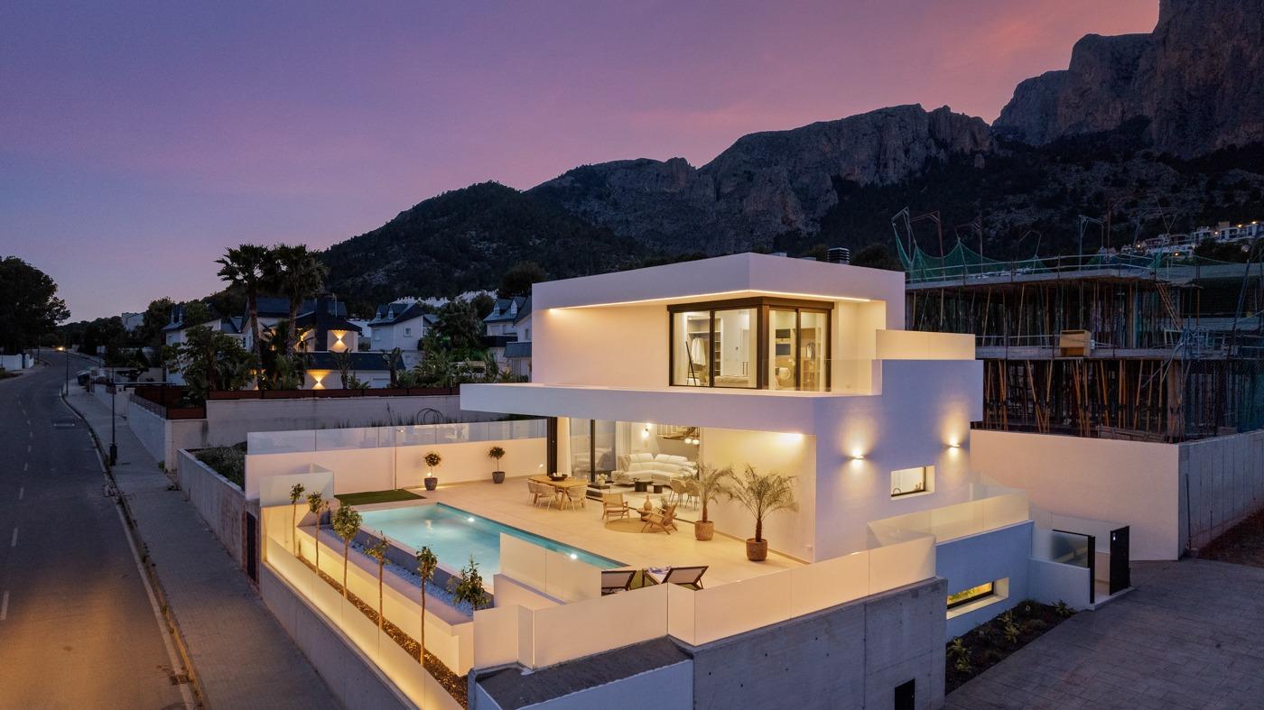 Villa a Polop, Alicante, Spagna 3 camere da letto, 306 mq. N° 135132